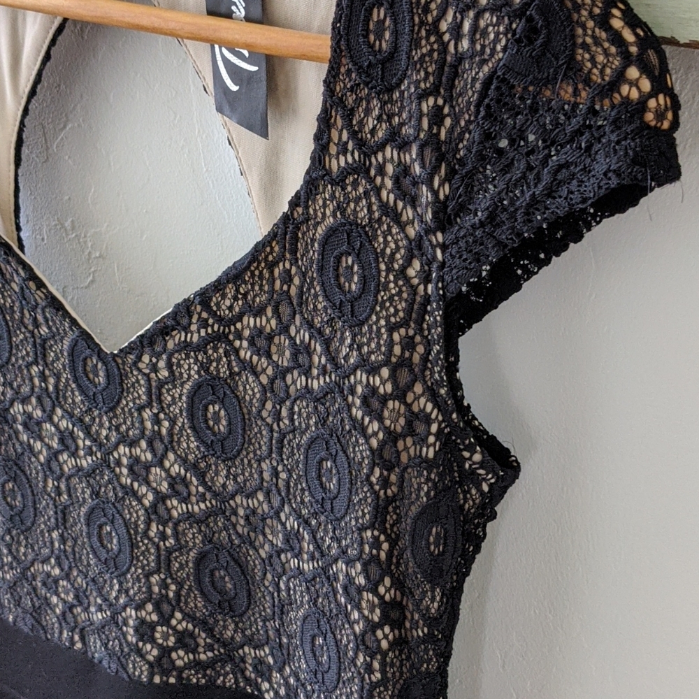 TRIXXI I Open-Backed Stretchy Black Lace A-Line Mini Dress, S - Picture 6 of 16